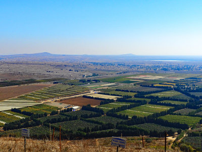 Looking at Syria from Golan Heights 25 Oct,17