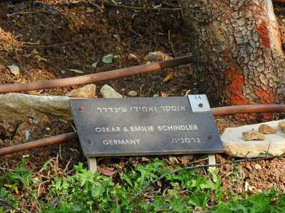 Oskar Schindler's tree on The Avenue of the Righteous 27 Oct, 17