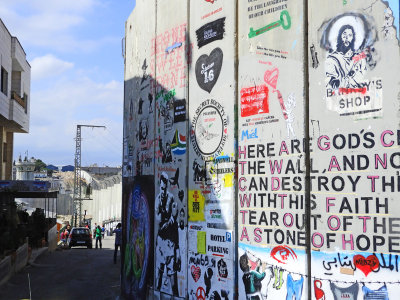 The concrete wall separating Israel and Palestine 28 Oct, 17