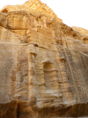 The Siq a natural sandstone gorge 3 Nov, 17