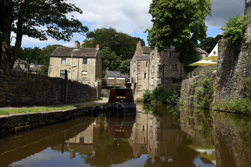 Leeds & Liverpool canal at Skipton