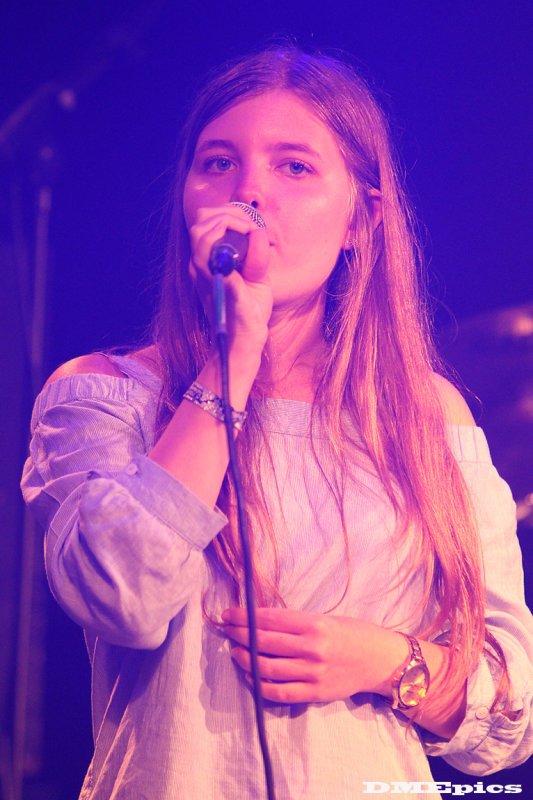 v0307.jpg