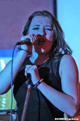d3329.jpg