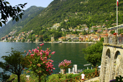ARRIVING AT: LOCANDA dell' ISOLA COMANCINA