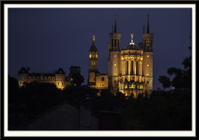 La Basilique Notre Dame de Fourvière, par nuit