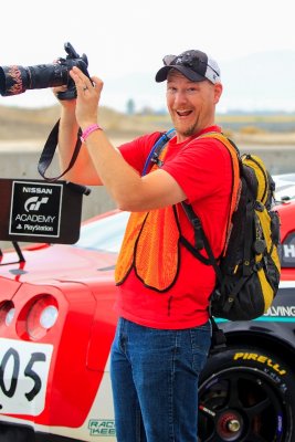 You also find happy photographers.