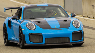 Porsche GT2 RS...Just for a change to something newer.