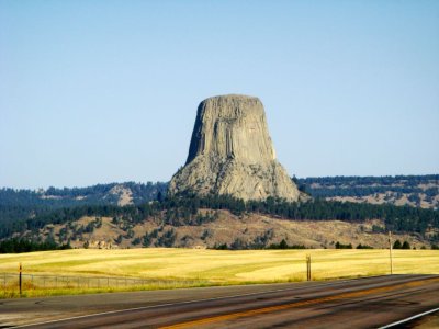 Devil's Tower - Long View