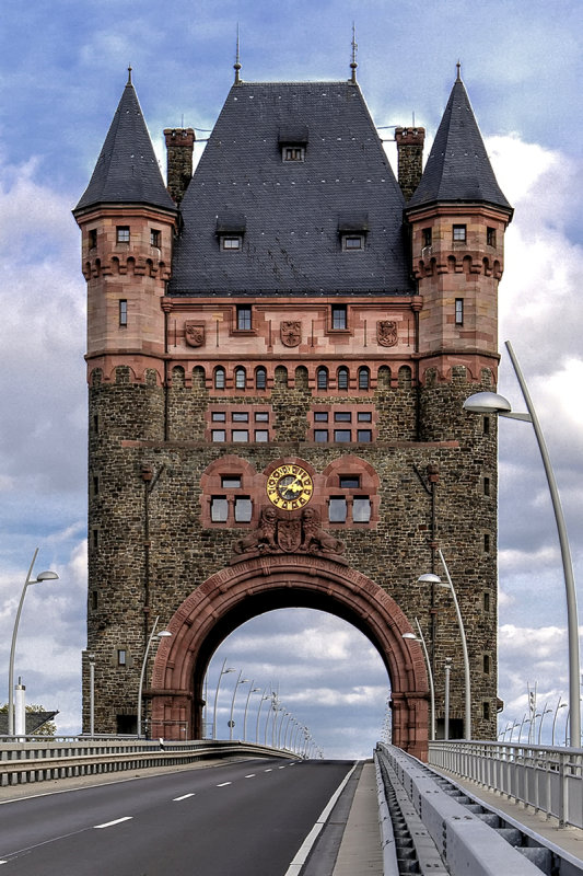 Nibelungen Bridge Tower
