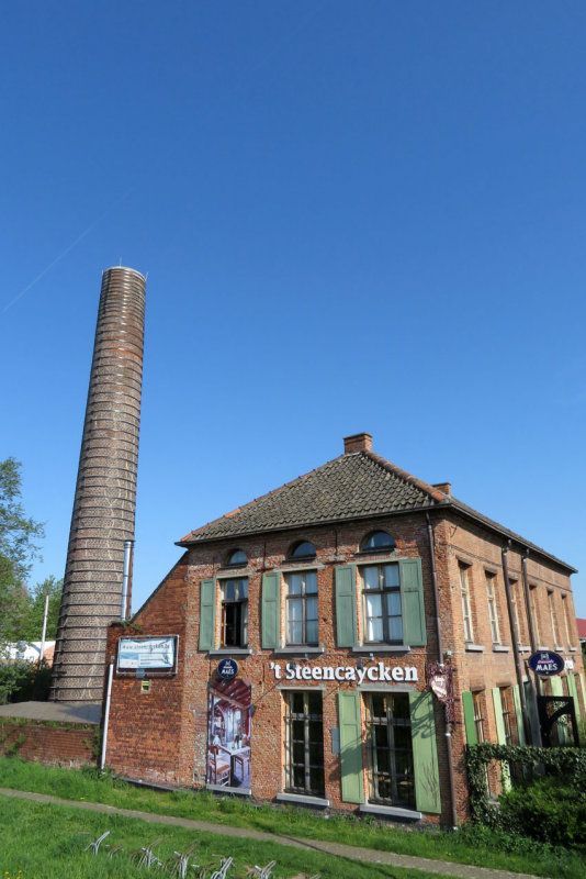 along the Rupel