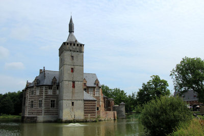 Sint-Pieters-Rode - Castle Horst