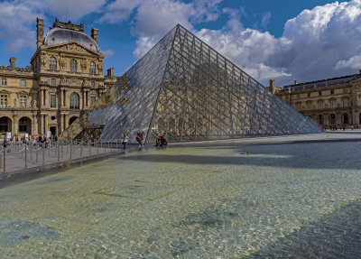 the lourve - paris, france