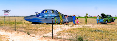 Depiction of Aliens Landing in Roswell