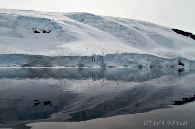 GlaciarReflejo.jpg