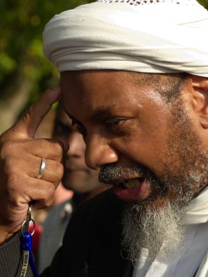 051009-00049_mullah.jpg