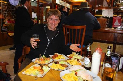 2016129279 After match tapas Granada.jpg