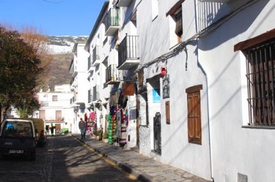 2016129507 Shops Capileira.jpg