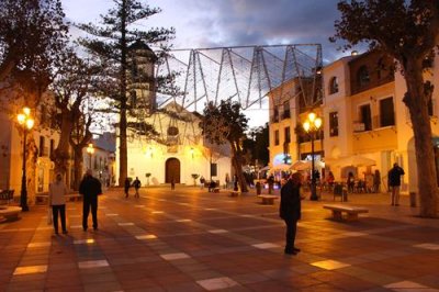 2016129640 Twilight in Nerja.jpg
