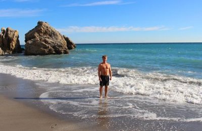 2016129733 Paul Nerja Beach.jpg