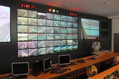 2017020573 F1 Control Yas Marina.jpg