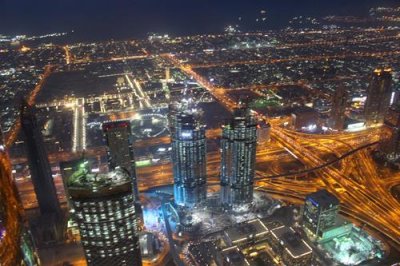 2017020915 Dubai at night.jpg