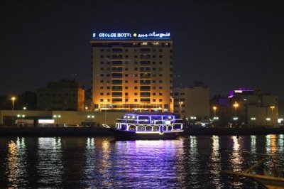 2017020945 Dubai Creek night.jpg