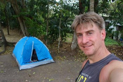 2017041989 Paul camping Tikal.jpg