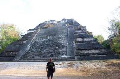 2017042082 Paul Tikal temples.jpg