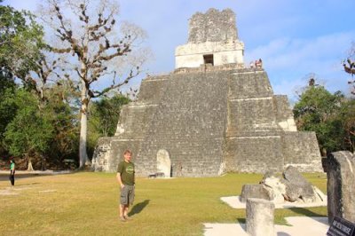 2017042107 Paul Templo 2 Tikal.jpg