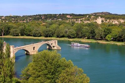 2017083261 Pont d'Avignon.jpg