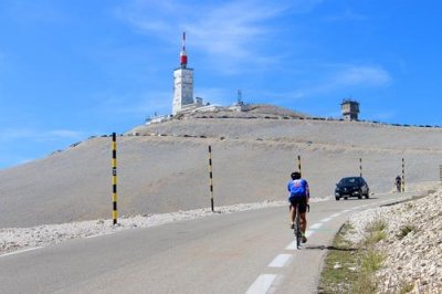 2017083338 Cyclist Mont Ventoux.jpg