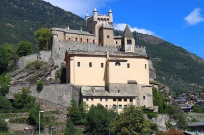2017084090 Castello di Sainte Pierre.jpg