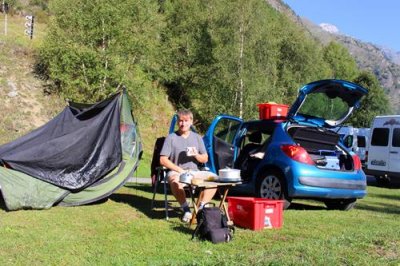 2017084166 Paul camping Tasch.jpg