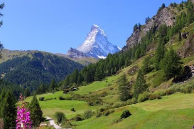 2017084199 Matterhorn from Zermatt.jpg