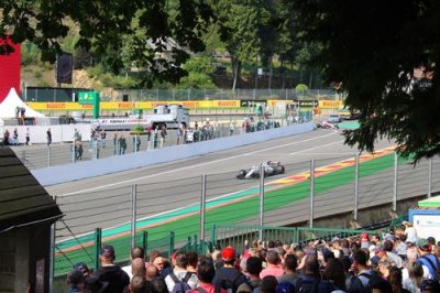 2017084503 Spa F1 first corner.jpg