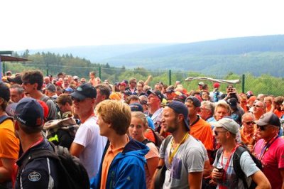 2017084934 Fans exit F1 Spa.jpg