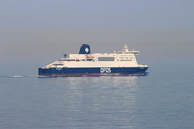 2017085099 DFDS ferry English Channel.jpg