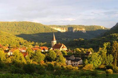 2017083076 Arbois Jura Mountains.jpg