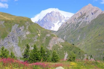 2017084077 Mont Blanc Petit St Bernard.jpg