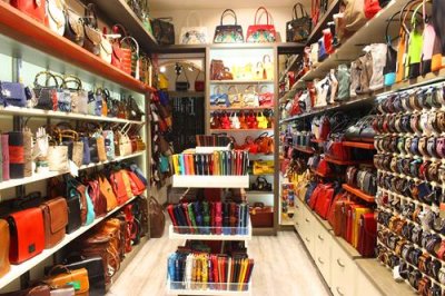 2017095434 Colourful Handbag Shop Florence.jpg