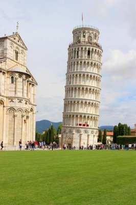 2017095599 Leaning Tower of Pisa.jpg