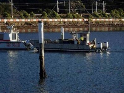 HawkesburyRiver_GarbageBoat.JPG