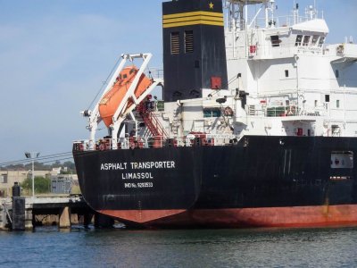 AsphaltTransporterFromLimissol.JPG