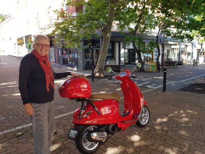 JanNearVespa.jpg