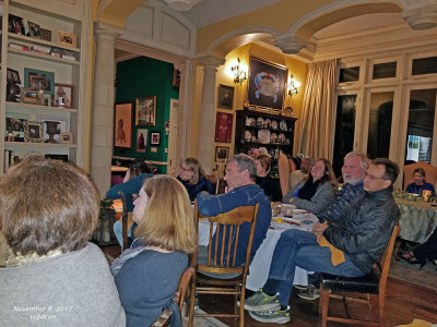 Guests at dinner meeting for Alex Moissis's presentation