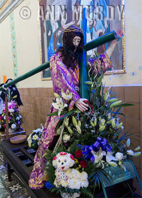 Cristo inside the santuario