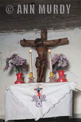 Altar with Cristo in Nacho's home