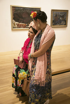Fridas in the gallery