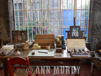Inside Frida's studio