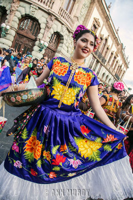 Tehuana in front of the Teatro